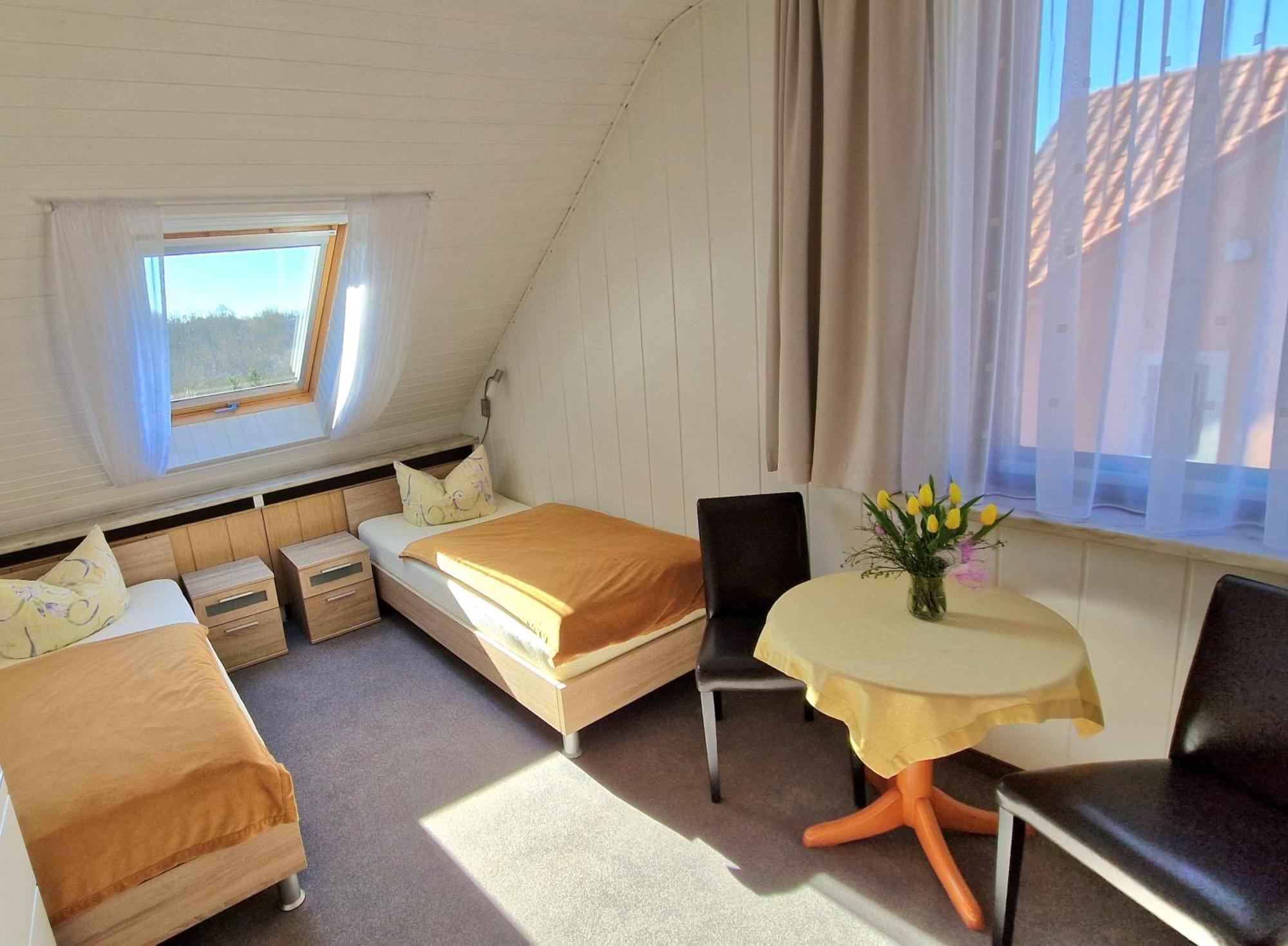 Pension Am Kirschberg Veimar Exterior foto